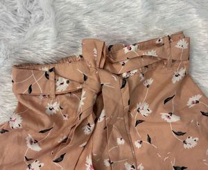 Floral Print Tie Waist Shorts
