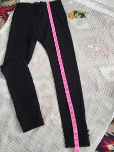 Some Stretchable Black Pant 🌸