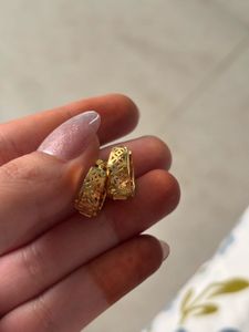 SET OF 5 anti-tarnish earrings