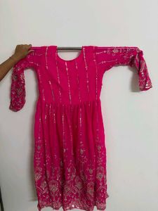 Stunning Pink Embroidered Kurta