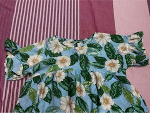 Cute Floral Print Top