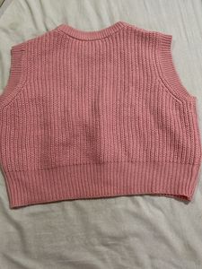 Pink Knit Cropped Vest🎀🫶🏻