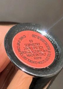 MAC locked kiss lipstick shade 69 Sophistry