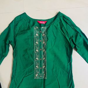Green Kurta Set with Pants 🖤