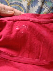 Vibrant red Graphic T-Shirt
