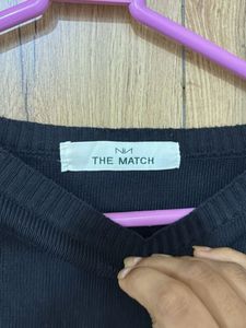 black sweat top