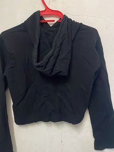 Black Crop Hoodie "Don't Know Don't Care"