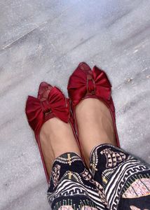 Elegant Red Bow Ballerina Flats