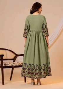 Maternity Gown with Elegant Paisley Print