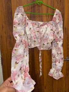 URBANIC Floral Puff Sleeve Crop Top