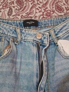 Distressed Light Wash Wide Leg Jeans