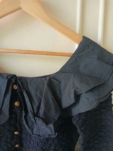 Chic black Ruffled Neck Top