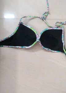 Victoria's Secret Bikini Top hook broken.