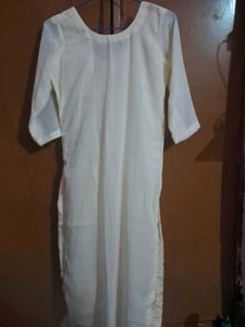 Elegant Cream Embroidered Kurta