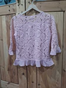 Elegant Lace Top - Perfect for any Occasion