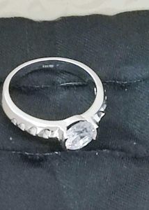Elegant 925 Sterling Silver Ring