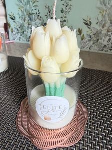 Beautiful Tulip Shaped Candle