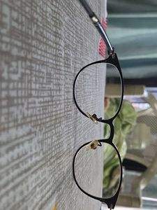 Stylish Round Frame Glasses with Box