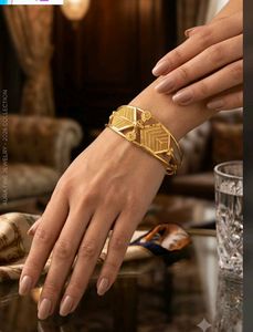 Exquisite Gold Geometric Cuff Bracelet