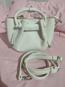 cream bag .