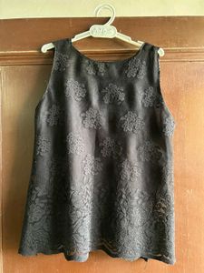 Elegant Black Lace Sleeveless Top
