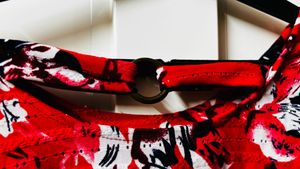 Chic Red Floral Print Bell Sleeve Top