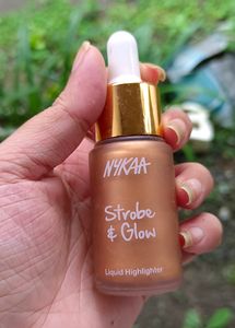 Nykaa Strobe And Glow Liquid Highlighter