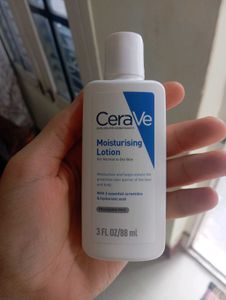 A never used CeraVe Moisturising Lotion