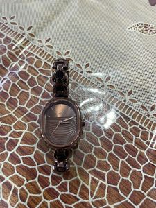 Elegant brown oval  Tone Watch