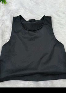 Activewear Set: Black Crop Top &amp; Grey Leggings