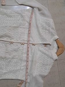 Elegant White &amp; Gold Embroidered Kurti