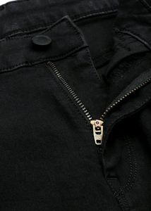 Women Black Regular Fit Jeans