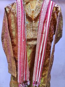 Men's Golden Sherwani - With White Pyjama &amp; Red Textured Dupatta