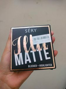 A Combo Pack Of Blush Nd Highlighter
