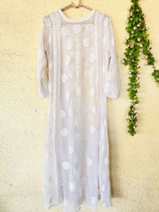Elegant White Chikankari Kurta