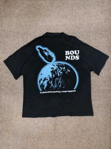 Unique Planet Graphic T-Shirt