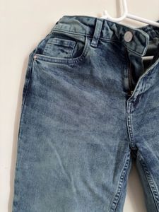 Stylish Blue Wash Jeans