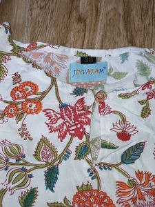 Beautiful Floral Print Kurta