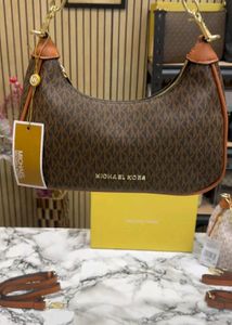 Michael kors Slingbags