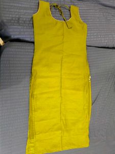 Sleeveless Kurta Pant Salwar Set for Women