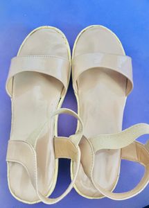 Nude Wedge Heels 👠