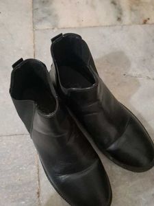 Black Chelsea Boots