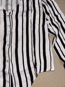 Chic Striped Tie-Front Blouse