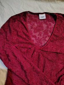 savana Burgundy Lace V-Neck Top