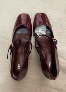 Chic Mary Jane Heels