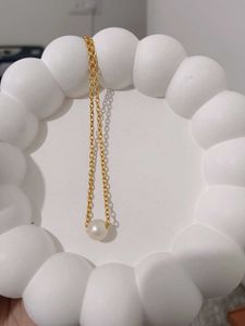 Elegant Gold Chain Necklace with Pearl