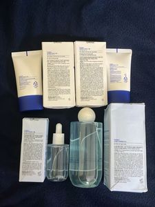 Isntree Hyaluronic Acid Skincare set