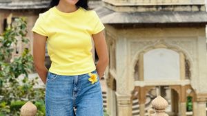 Bright Yellow Basic T-Shirt