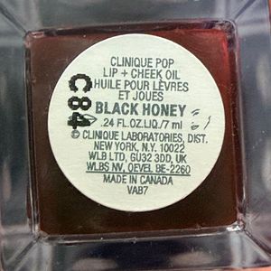 Clinique black honey lip + cheek oil