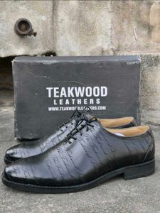 Teakwood Leathers Men’s Black Oxford Shoes